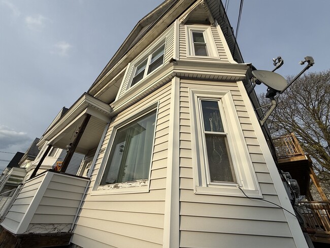 Building Photo - 227 White St Unit F2-R