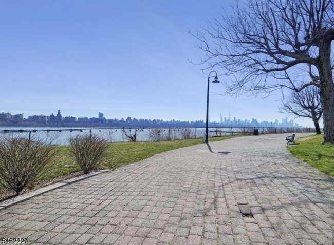 Photo - 125 The Promenade Unit 125