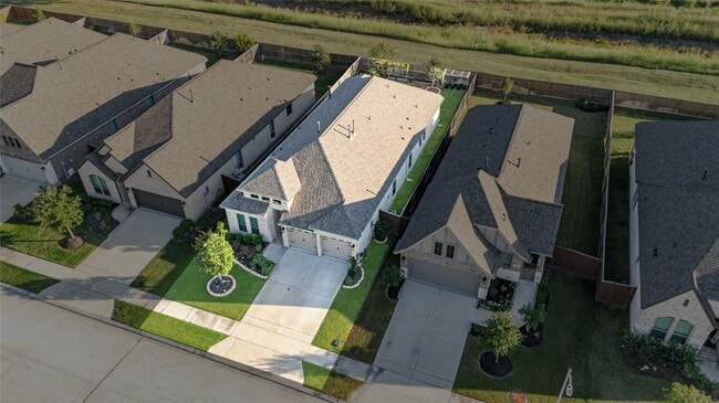 Building Photo - 5030 Morrison Dr