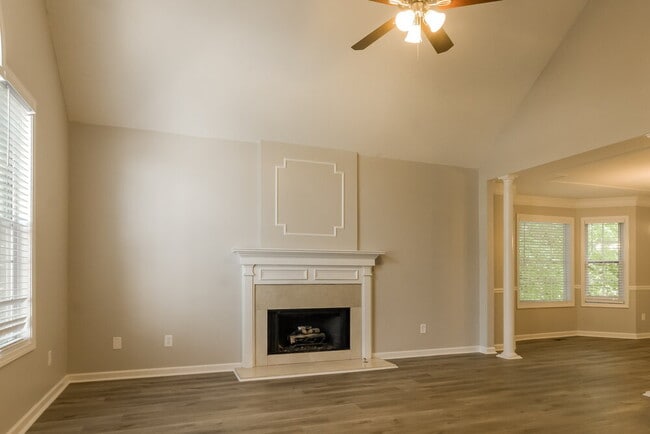 Photo - 2059 Spicers Ln