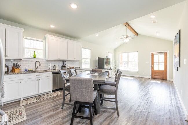 Photo - 9 Drywood Ln
