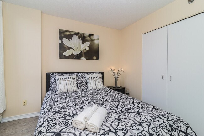 Photo - 109 Rue Charlotte Unit SI ID1261757P