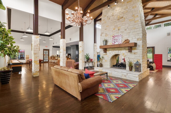 Photo - Dakota Ranch Student Apartments