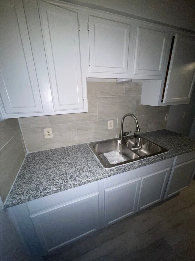Photo - 1717 Jade Ave Unit 1717 Jade Avenue  2