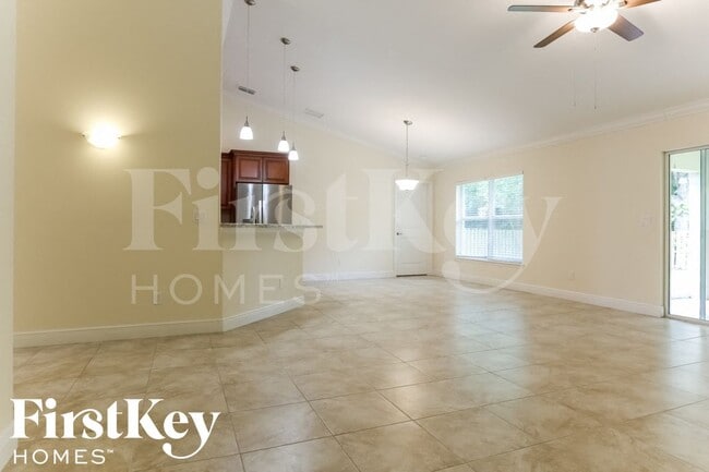 Photo - 980 SW Del Rio Blvd