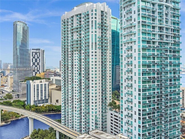 Photo - 31 SE 5th St Condo Unit 2810
