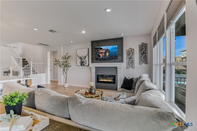 Photo - 109 Kyndals Meadow Cove
