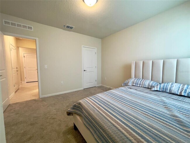 Photo - 2143 Charming Ave