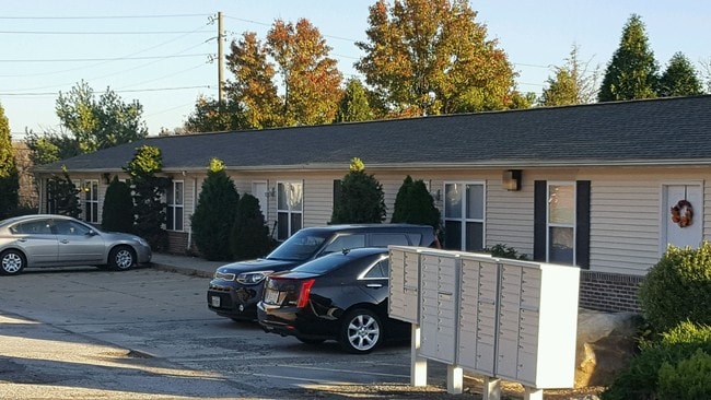 Photo - Summer Hill Apartments