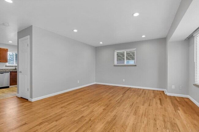 Photo - 1230 S Pierce St