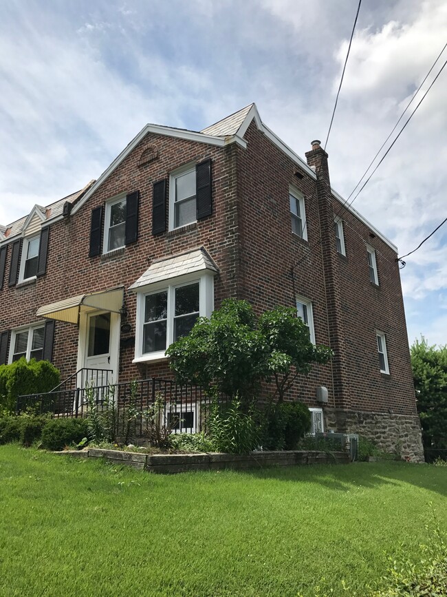 Building Photo - 4041 Lasher Rd Rental