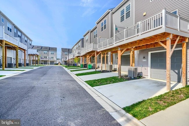 Photo - 2718 Lanham Hill Cir
