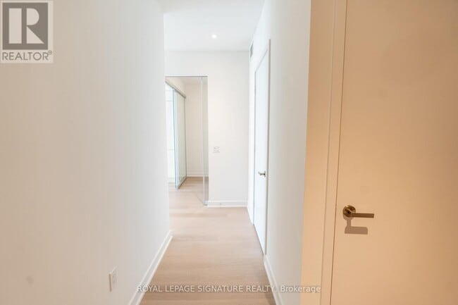 Photo - 448 Burnhamthorpe Rd W Unit 4312