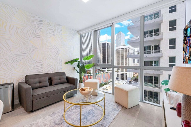 Photo - 227 NE 2nd St Unidad FL20-ID1032216P