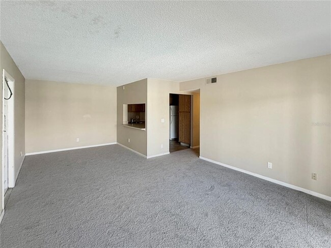 Photo - 1627 S Pine Ridge Cir Unit 1627