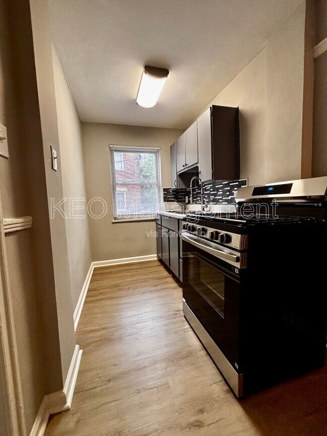 Photo - 225 E Xenia Dr Unidad B