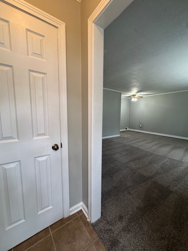 Photo - Move in Ready Prairie Village Ranch + Fenc...