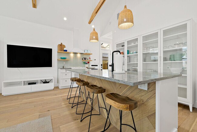 90 De Haven St Unit SI ID1281966P