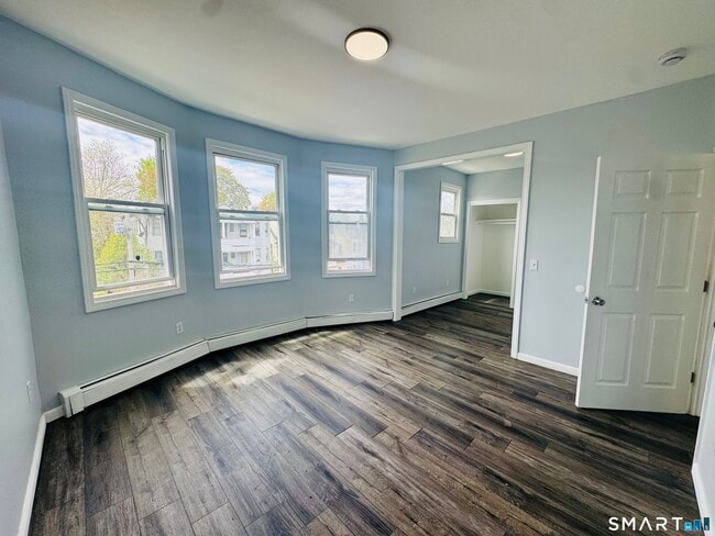 Photo - 898 Hancock Ave Unidad 3