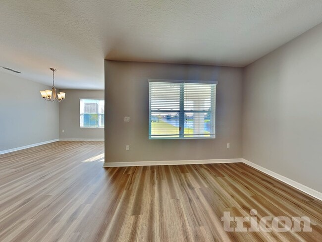Photo - 991 Summer Glen Dr