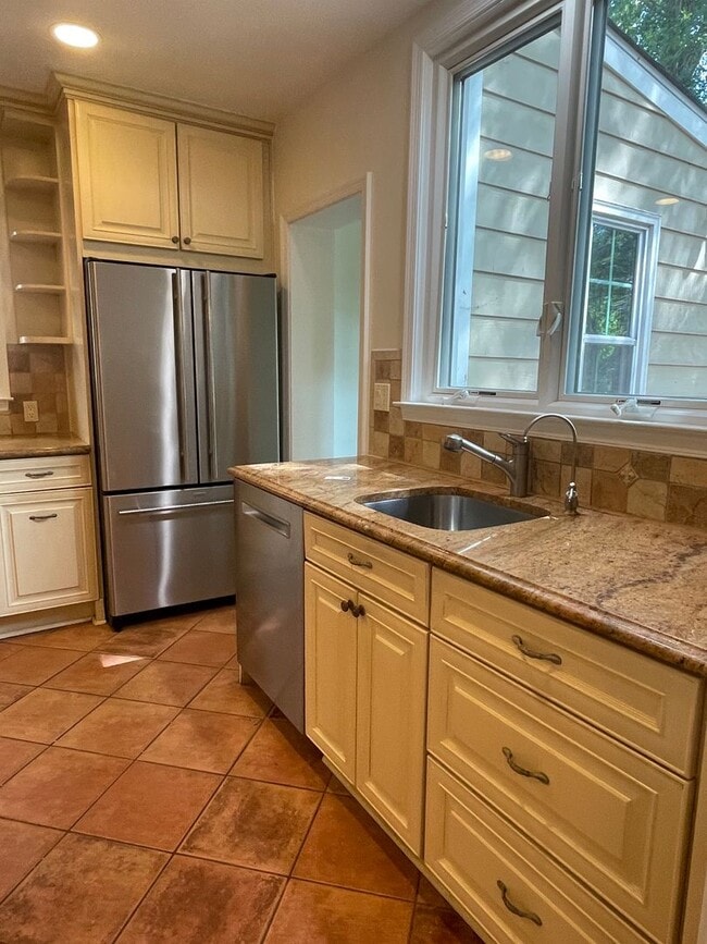 Photo - 6105 29th St NW