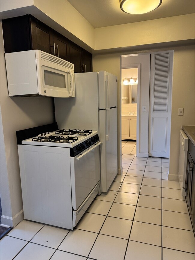 Photo - 2260 N Summit Ave Unit 309