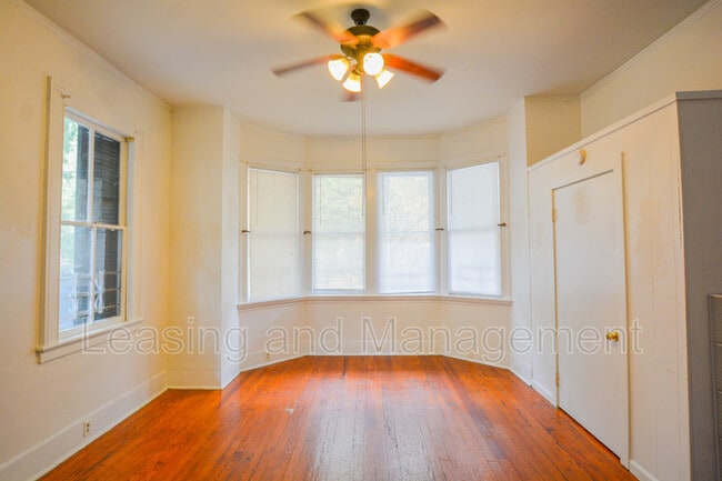 Photo - 7 Bee St Unit A