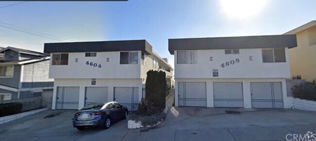 Building Photo - 4604-4608 W 173rd St Rental