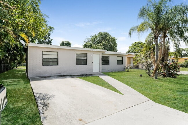 Photo - 331 SW 11th Ave