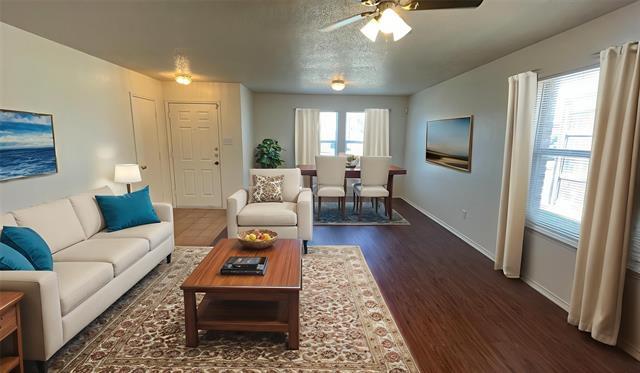 Photo - 523 Burleson St