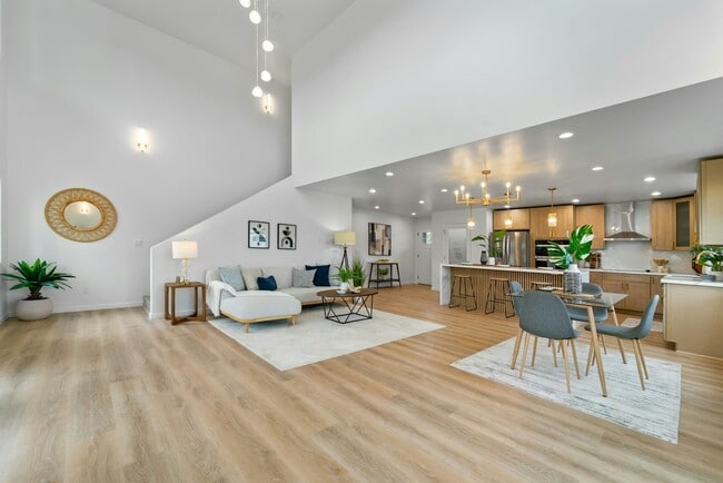 Photo - 403 Lokelau Pl