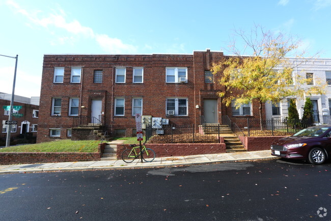 Photo - PARKWORTH FLATS