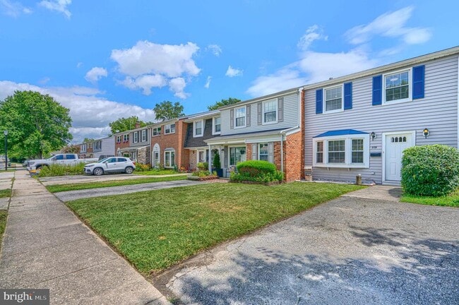 Building Photo - 209 Bridge Dr