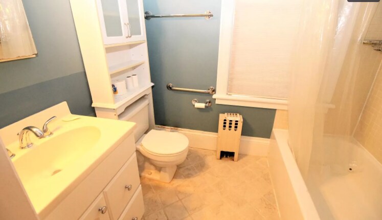 Photo - 36 Davis Ave Apartments Unit 1