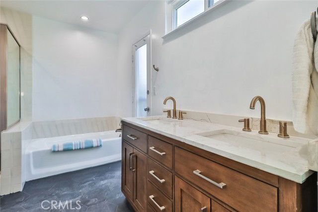 Building Photo - 23540 Kivik St