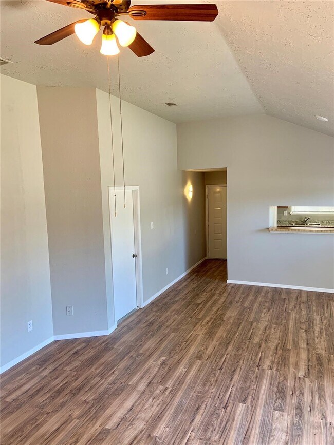 Photo - 11003 Panicum Ct