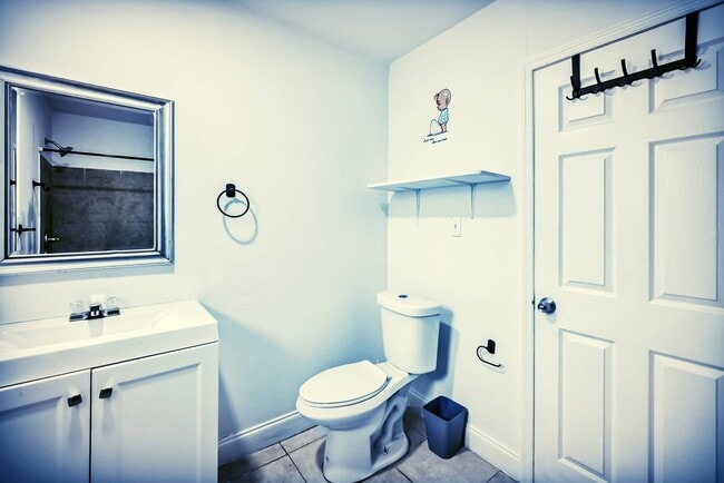 Photo - 1403 Steele St