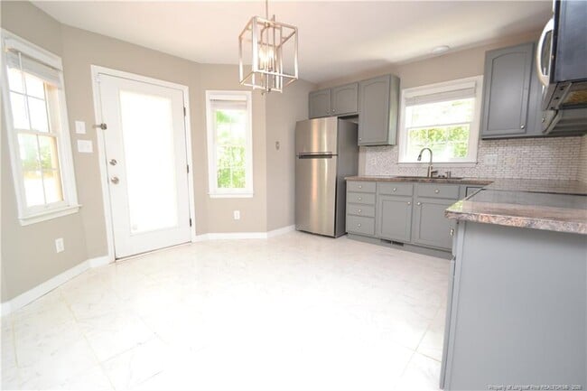 Photo - 804 Curtiss Dr