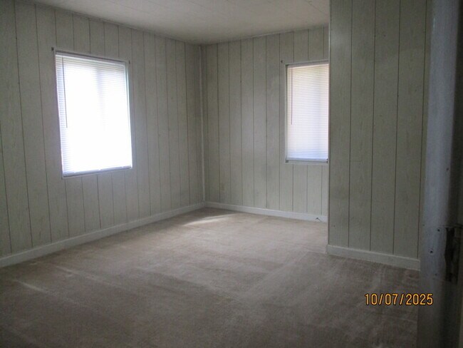 Photo - 3823 N Sharon Amity Rd