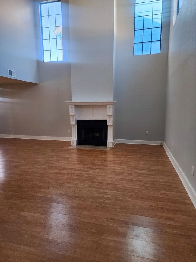 Photo - Three Bedroom Charming Neighborhood