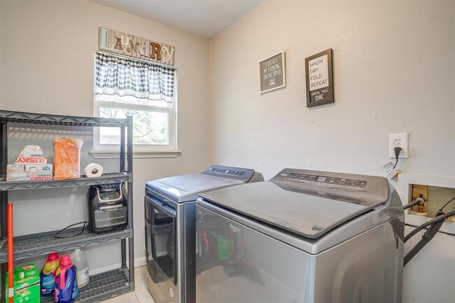 3200 Woodlark Dr Unidad 6