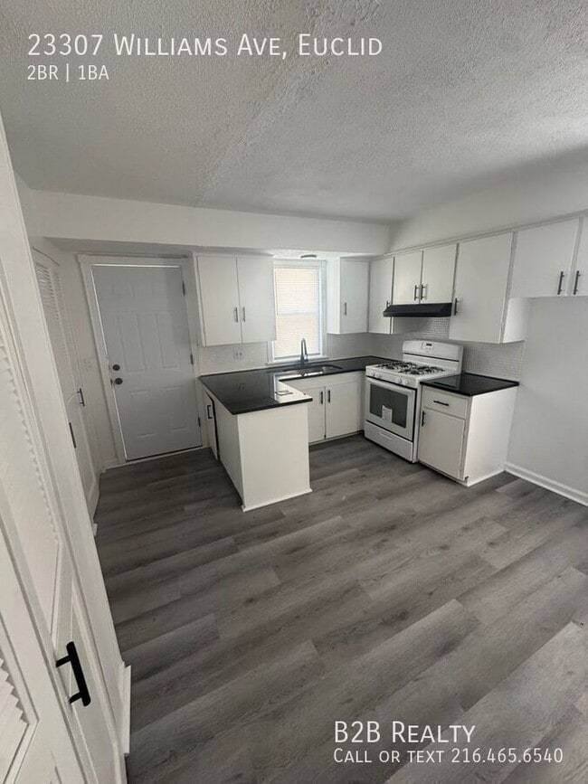 Photo - 23307 Williams Ave