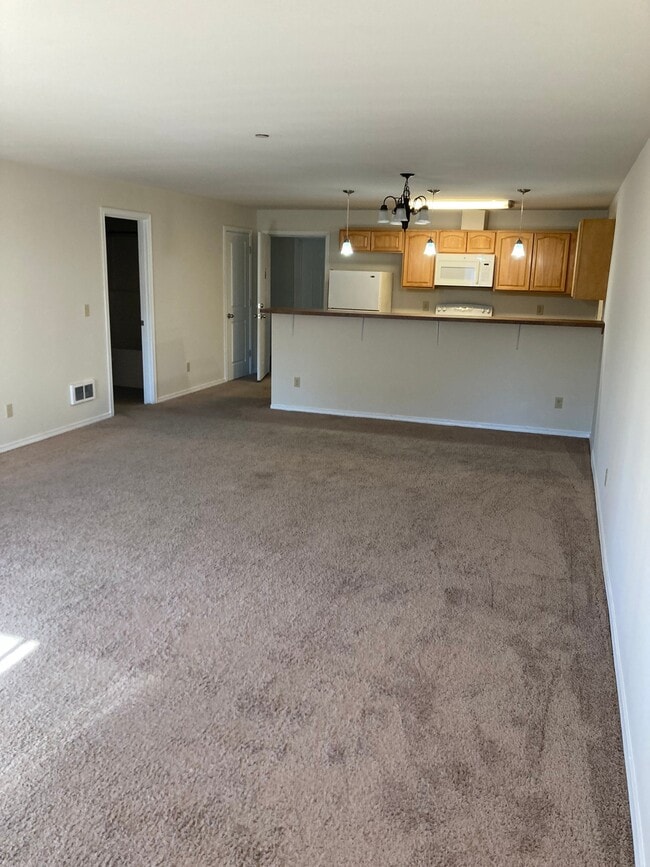 Photo - x4220 S 164th St