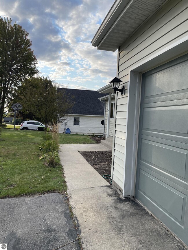 Photo - 4227 Summerhill Rd