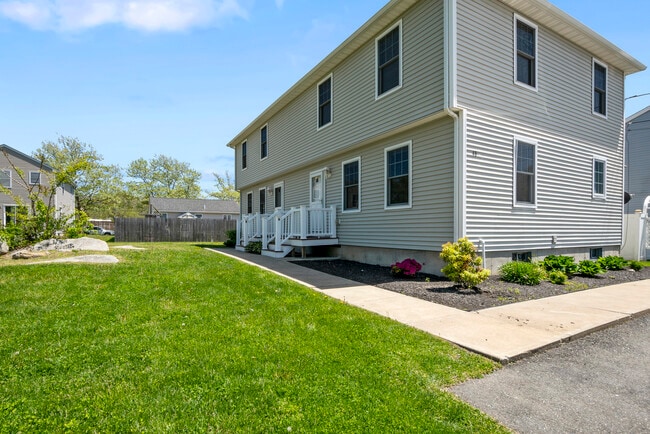 Whole House Apartments A (cerca) y Apartamento B (lejos) - 40 Magnolia St Unidad 40B