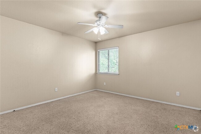 Building Photo - 5405 English Oak Dr Rental