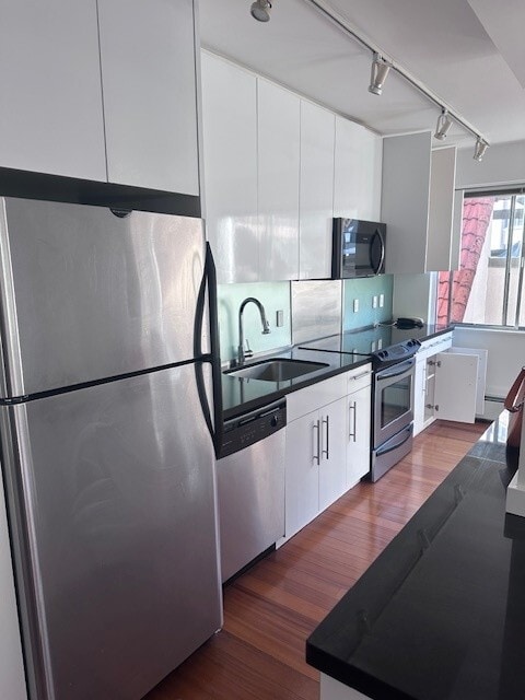 Photo - 1906 Nelson St