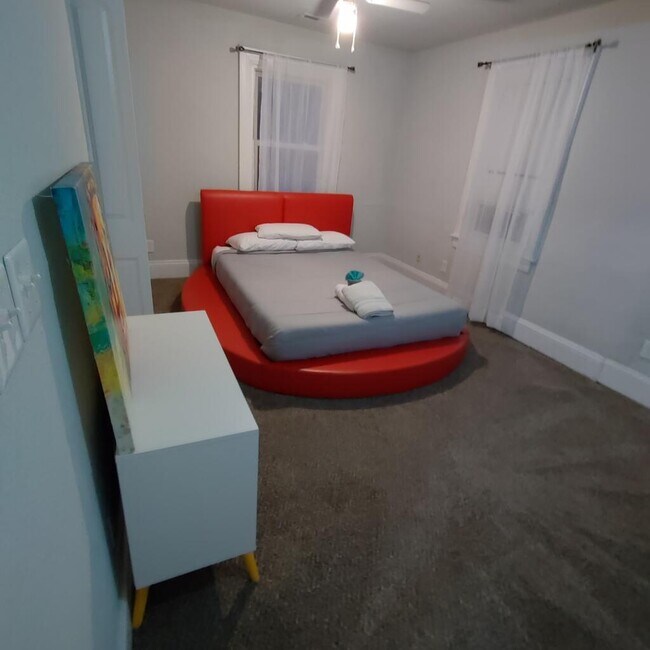 3rd Bedroom - 975 Merrimac Ave