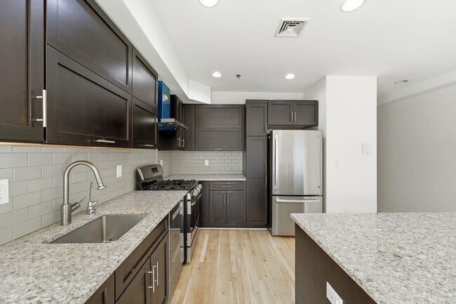 Photo - 86 Clinton St Unit 3