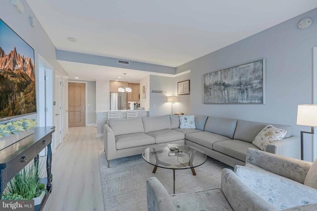 Building Photo - 11990 Market St Unit 414